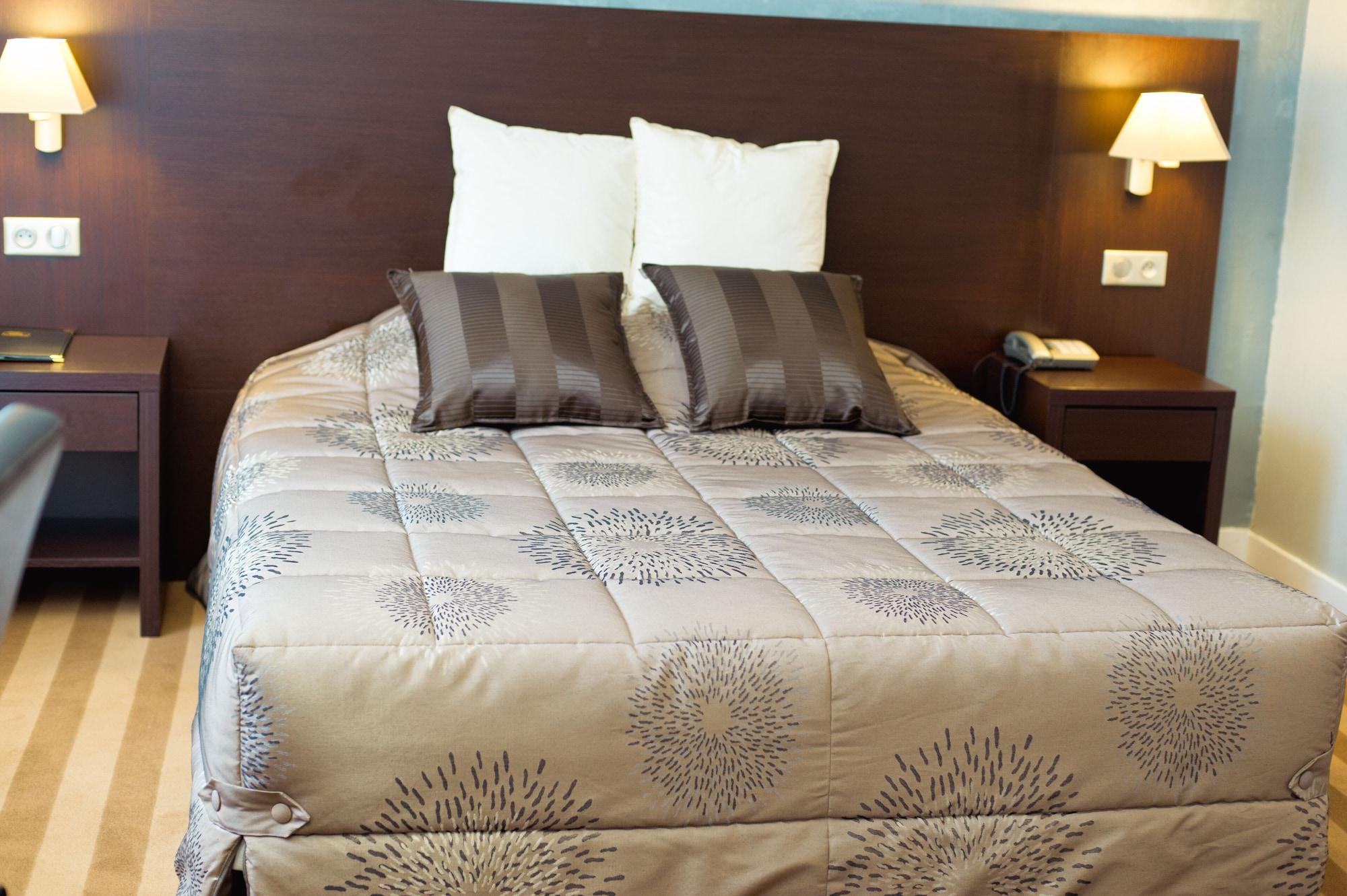Hotel Continental Pau Centre Εξωτερικό φωτογραφία