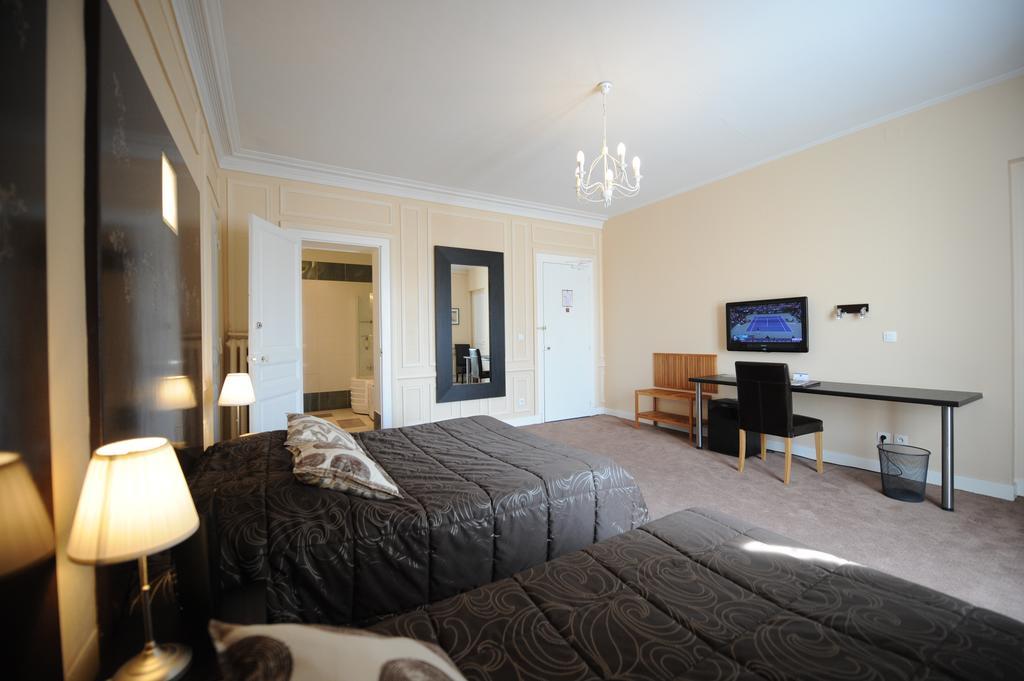 Hotel Continental Pau Centre Δωμάτιο φωτογραφία